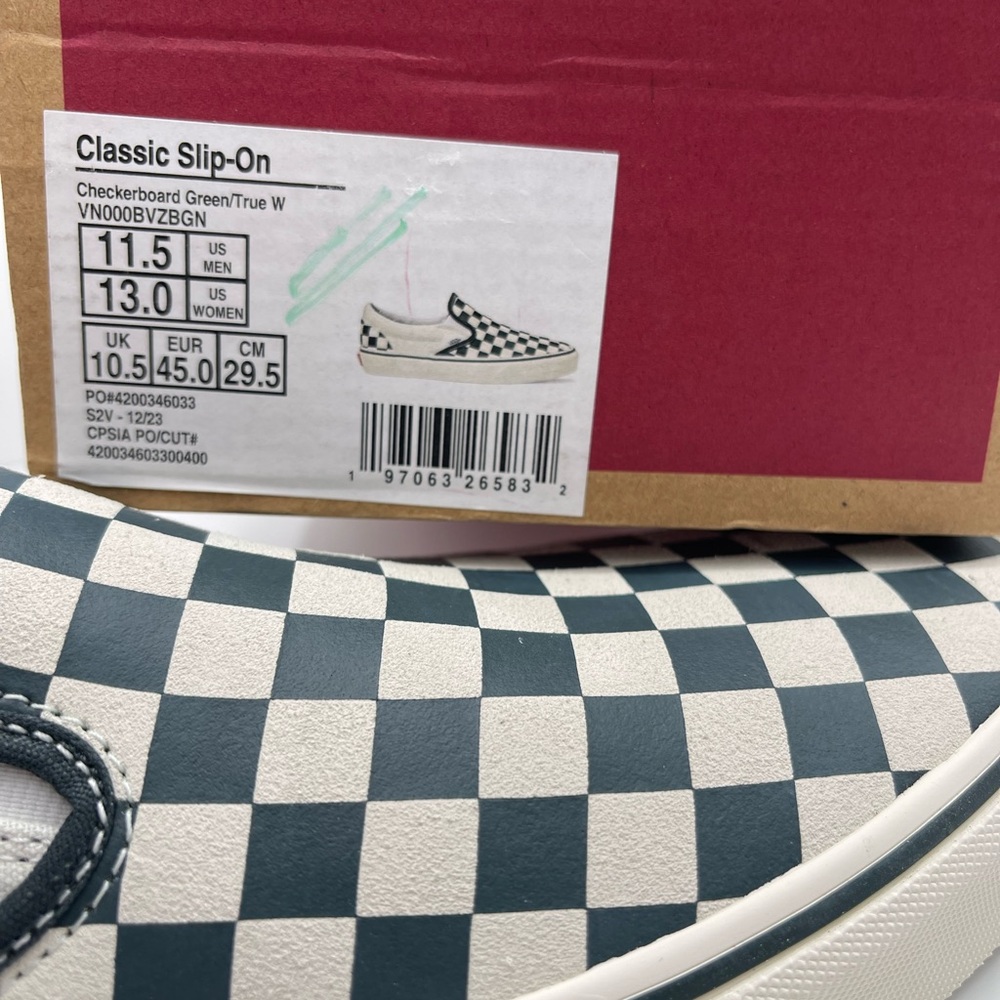 Vans Men's Classic Slip-On
Checkerboard Green/True White
VN000BVZBGN Sneakers - Picture 14 of 16